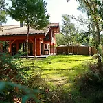 Le Des Lieges Leschaletssouslespins Villa